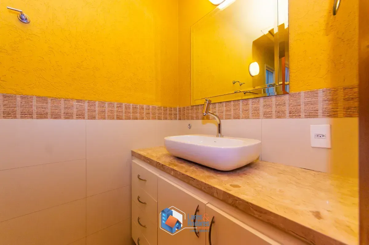 Imagem Casa para venda em Vila Cordeiro com 3 quartos, sendo 3 suítes, 255m²
