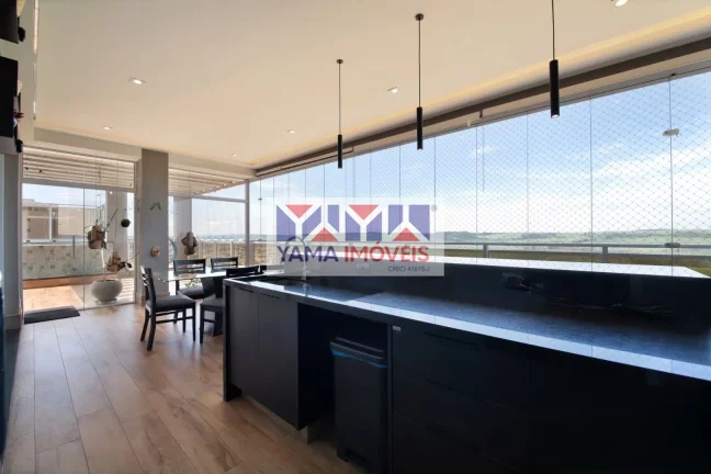 Imagem Edifício Mirante do Ipê - Liberdade de casa com segurança de apartamento, conheça essa jovem cobertura de 3 anos