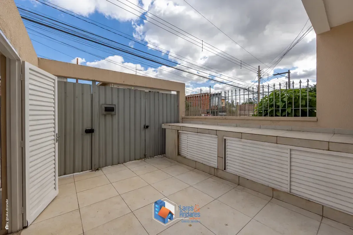 Imagem Sobrado para venda em Jardim Ipanema (Zona Sul) com 4 quartos, sendo 1 suíte, 130m²