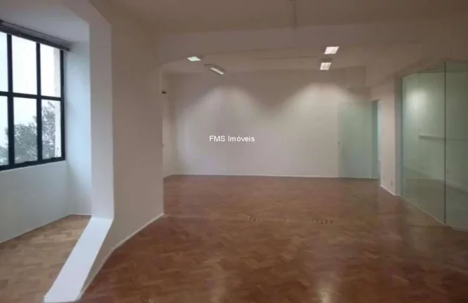 Imagem Conjunto comercial com 389m2 na Av. Paulista.