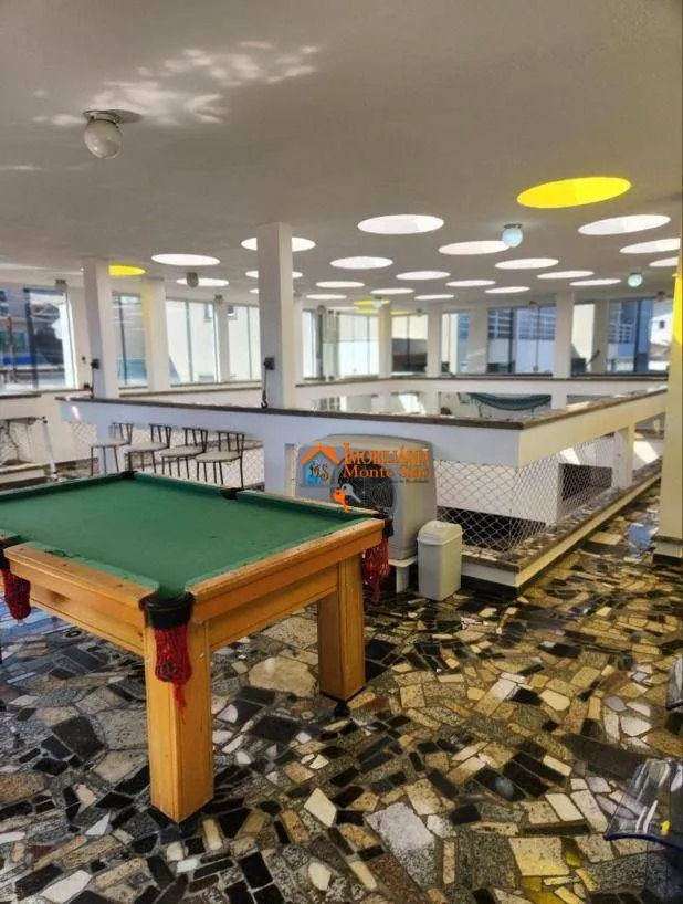 Imagem Sobrado com 3 dormitórios à venda, 300 m² por R$ 1.696.000 - Jardim Vila Galvão - Guarulhos/SP