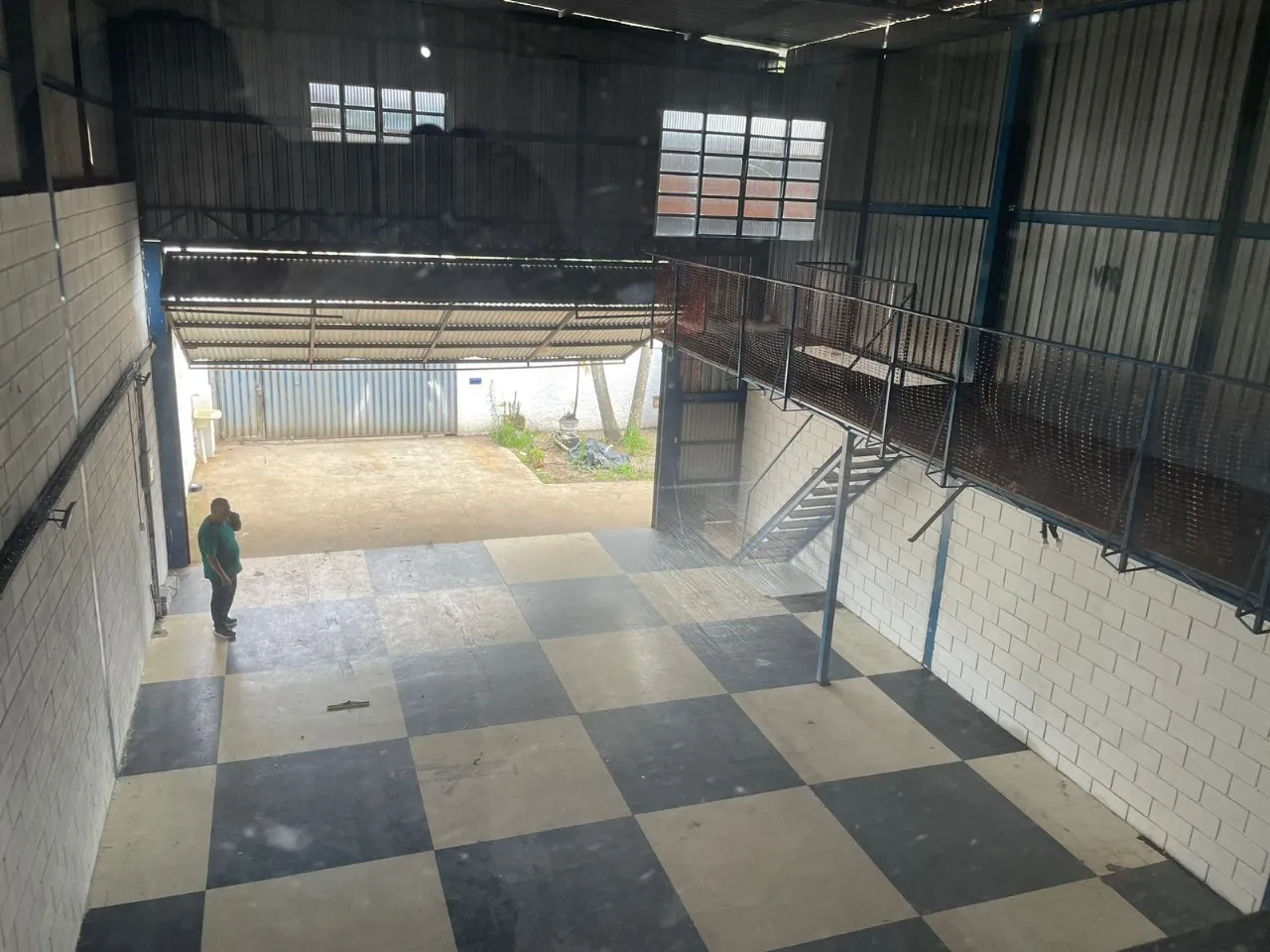 Foto do imóvel ALUGO LINDO GALPÃO NO BAIRRO CAMPO GRANDE E PEDREIRA! em Rua Santa Úrsula