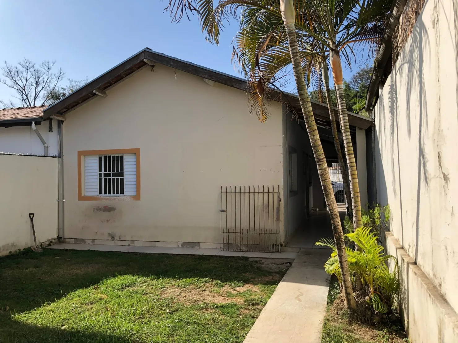 Foto do imóvel Casa à venda 2 Quartos, 2 Vagas, 250M², Crispim, Pindamonhangaba - SP