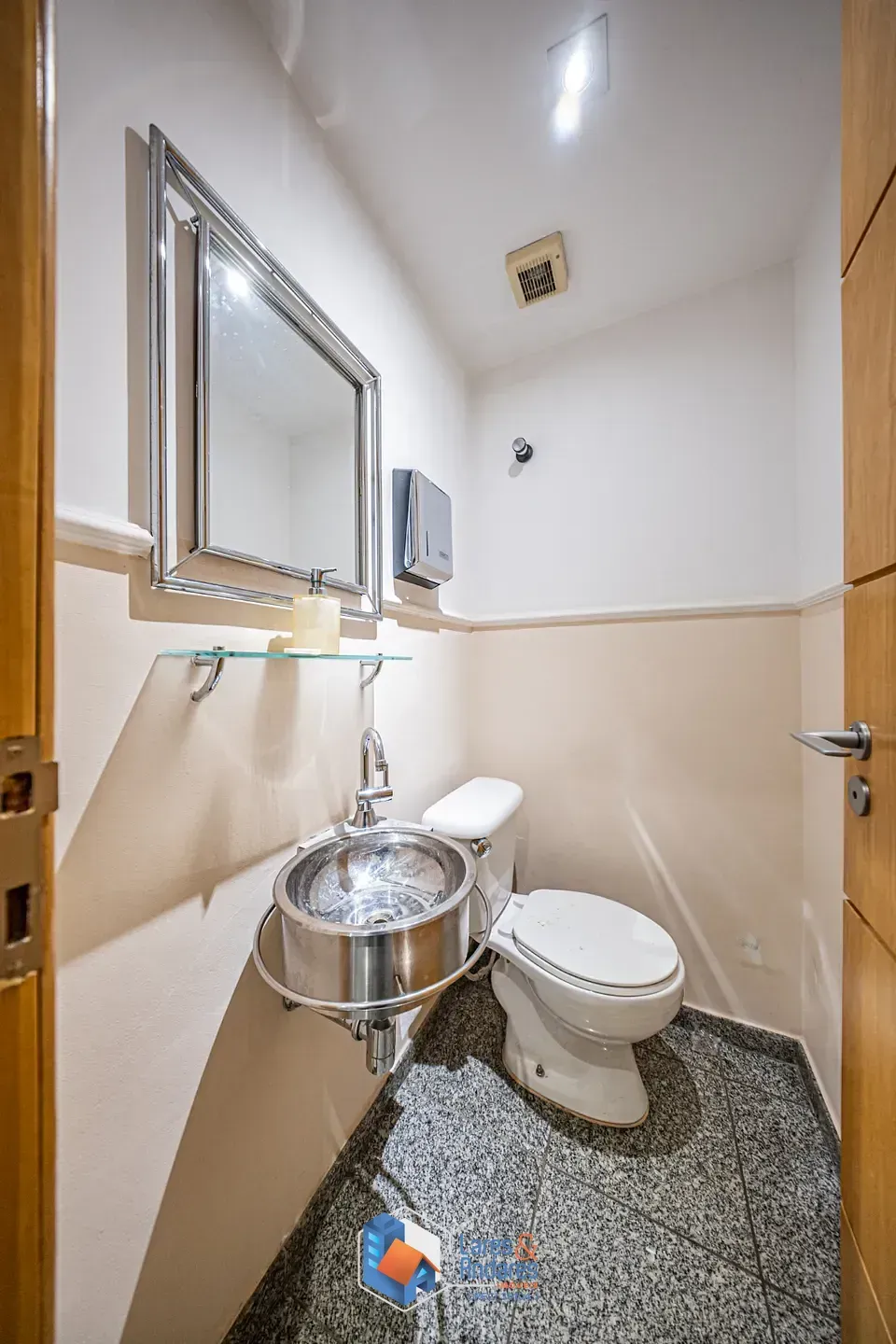 Imagem Conjunto comercial para venda em Vila Mariana, 100m²