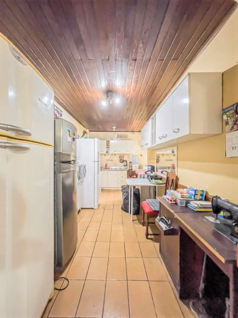 Imagem Casa para Venda - 212m², 3 dormitórios, 3 vagas - Azenha