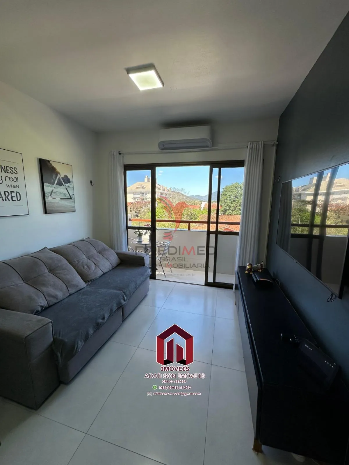 Imagem Apartamento Praia à venda, 2 quartos sendo,1vagas, sacada, todo mobiliado Florianópolis SC