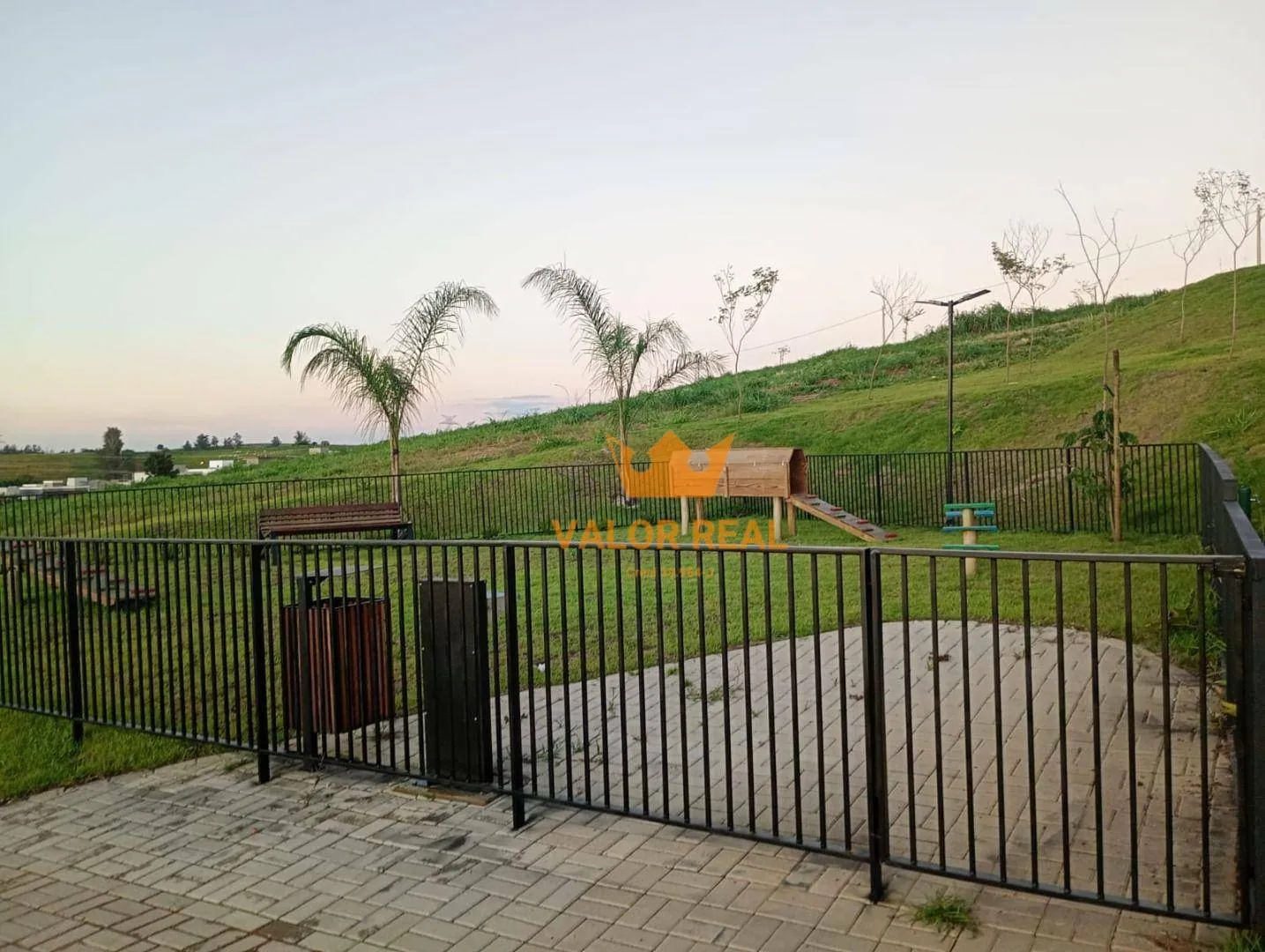 Imagem Terreno Exclusivo no Alphaville Dom Pedro Zero, 412 m2, R$ 990 mio