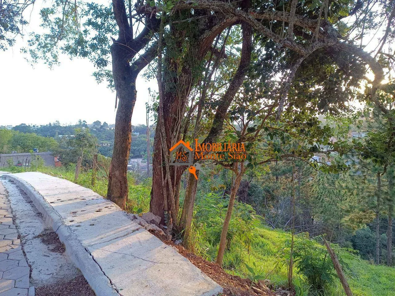 Imagem Terreno à venda, 1000 m² por R$ 490.000 - Água Azul - Guarulhos/SP