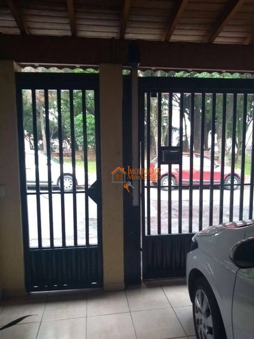 Imagem Sobrado com 3 dormitórios à venda, 191 m² por R$ 780.000,00 - Jardim Santa Clara - Guarulhos/SP