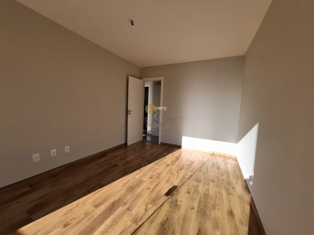 Imagem Casa em Condomínio para Venda em Teresópolis / RJ no bairro Prata