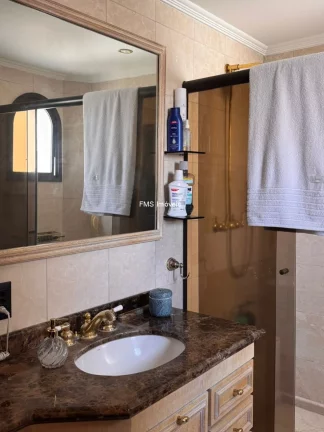 Imagem Apartamento à venda no Brooklin de 3 quartos, 1 suíte, 3 banheiros, 3 vagas, 260m².