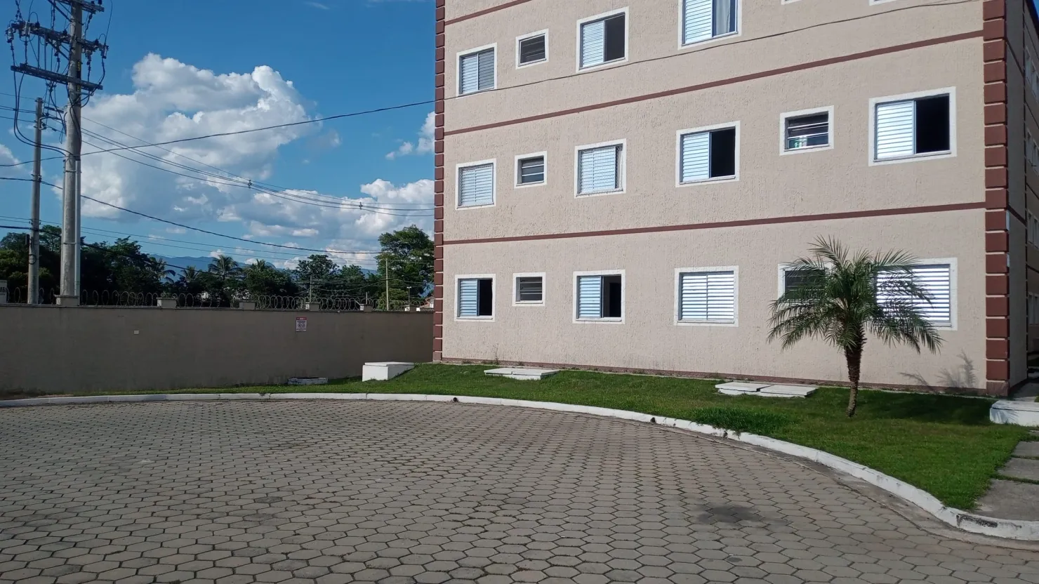Imagem Apartamento à venda 2 Quartos, 1 Vaga, 48M², Residencial e Comercial Cidade Morumbi, Pindamonhangaba - SP | Condomínio Morumbi