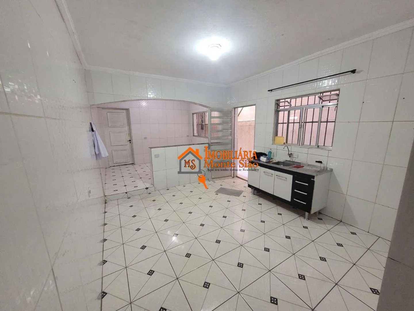 Imagem Sobrado com 6 dormitórios à venda, 375 m² por R$ 795.000 - Cidade Serodio - Guarulhos/SP