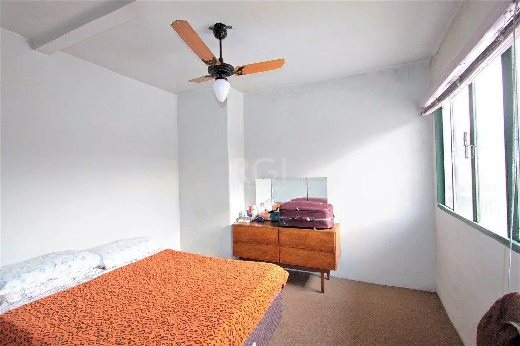Imagem Casa para Venda - 187m², 3 dormitórios, sendo 1 suites, 2 vagas - Jardim São Pedro