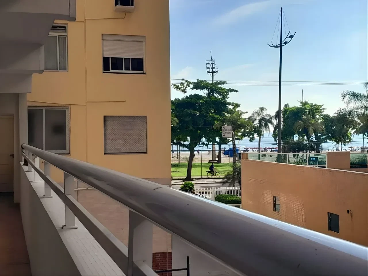 Imagem Apartamento com 1 Quarto à Venda ou Locação, 70 m² em Boqueirão - Santos