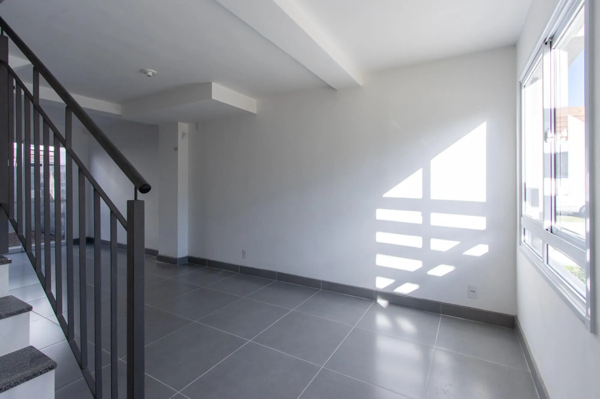 Imagem Casa de Condomínio com 2 dormitórios à venda, 88m² - Vila Nova