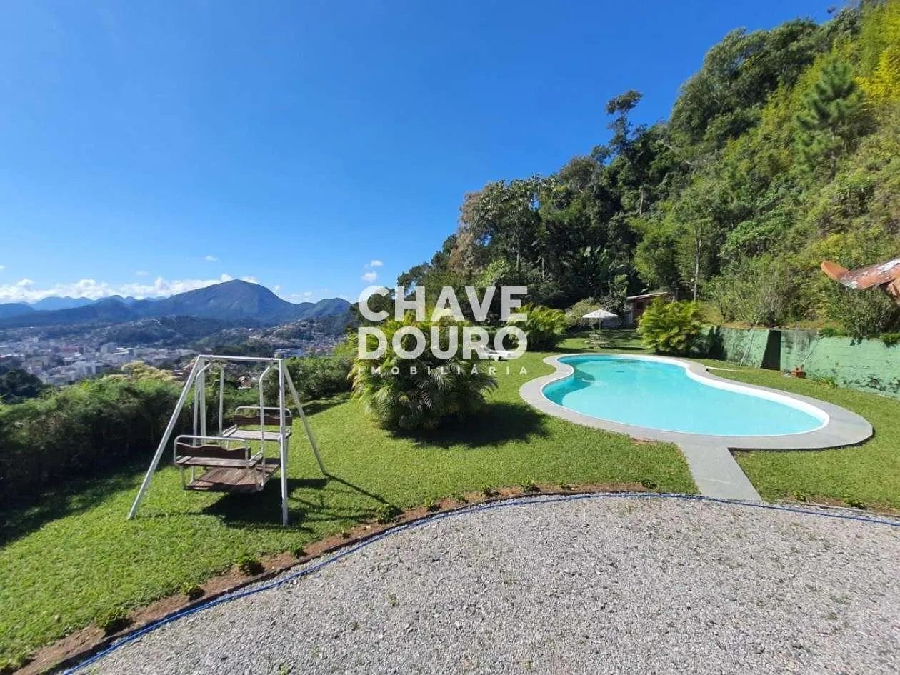 Imagem Casa para Venda em Teresópolis, Iucas, 3 dormitórios, 1 suíte, 3 banheiros