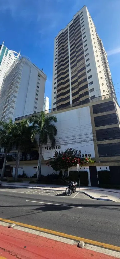 Foto do imóvel ALUGUEL DE APARTAMENTO DE 3 DORITÓRIOS NA AVENIDA ATLÂNTICA EM BALNEÁRIO CAMBORIÚ