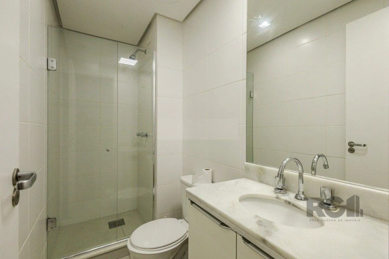 Imagem Apartamento 2 dormitórios, sendo 1 suíte, 63,88 m² de área privativa e 1 vaga(s) de garagem. Localizado na Rua/Av. Luzitana, no bairro Higienópolis em Porto Alegre.