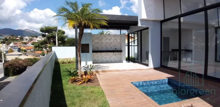 Foto do imóvel Casa com 3 Quartos Suítes, à Venda, 235 m² por R$ 1.800.000 em Atibaia em Rua Guarujá