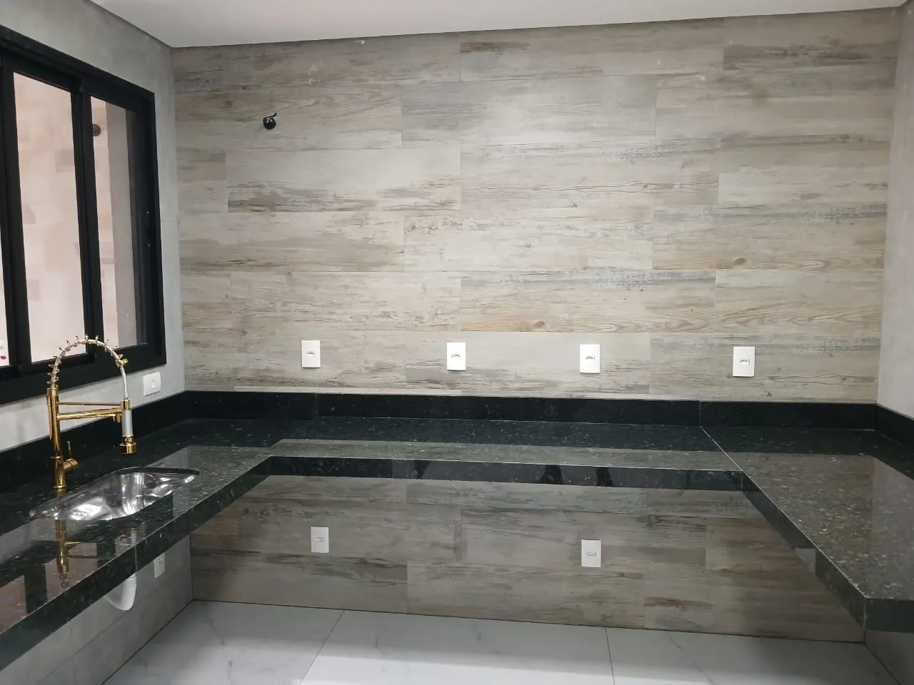 Imagem Casa à venda 3 Quartos, 1 Suite, 2 Vagas, 253M², Guedes, Tremembé - SP | Perolas do Vale