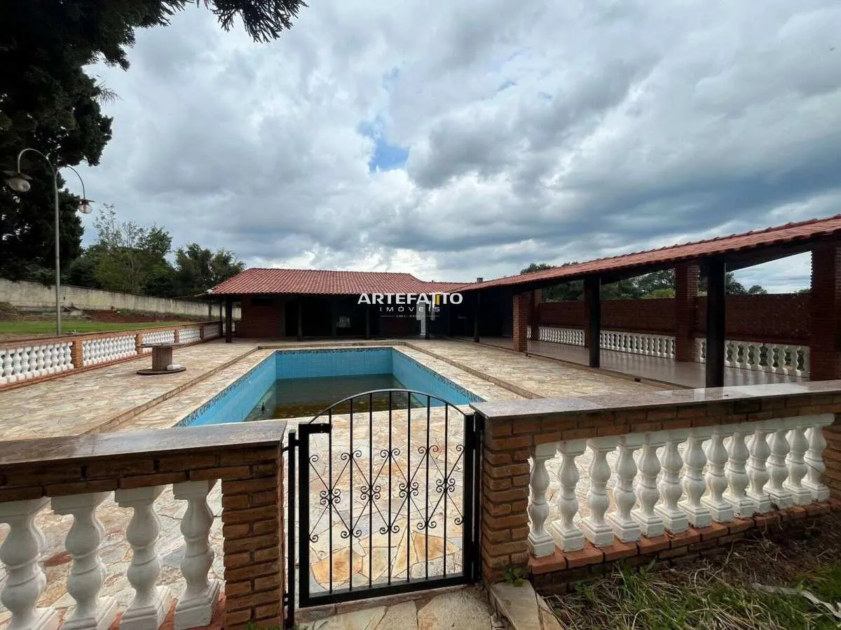 Imagem Chácara à venda em Franca, Jardim Monte Carlo, com 3 quartos, 600m2