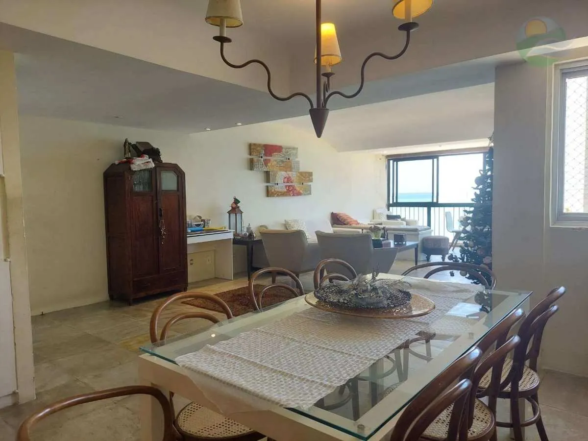 Imagem Apartamento com 3 quartos, andar alto, calçadão de Piedade, em Jaboatão dos Guararapes.