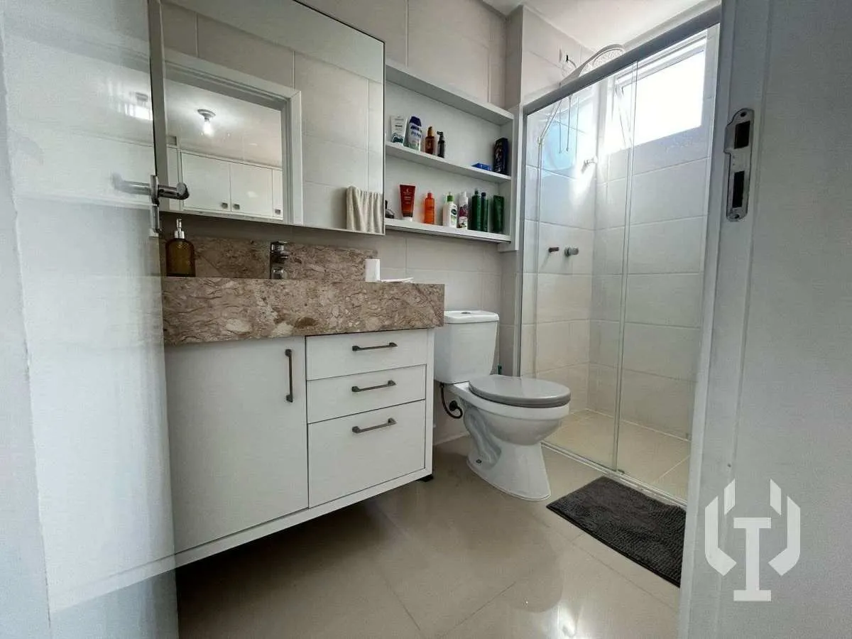 Imagem Apartamento à venda, no Veneza, em Itapema, Meia Praia, com 2 quartos, 80m2