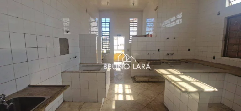 Imagem Loja com estacionamento disponível para locação - Bairro Filadélfia - Betim/MG
