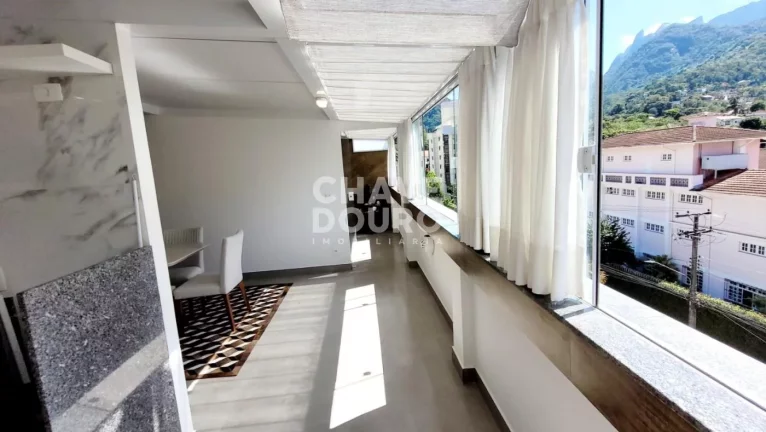 Imagem Apartamento 2 Quartos (1 Suíte), 1 escritório com 90m² no Alto