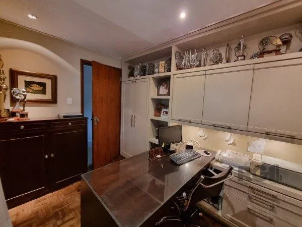Imagem Casa a venda 03 dormitórios 280mq Jardim Lindóia