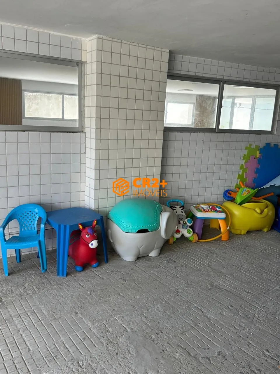 Imagem Vendo apartamento á 60 metros da Avenida Boa Viagem com 3 quartos