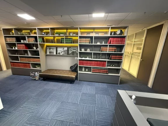Imagem Aluguel de Conjunto mobiliado na Barra Funda, São Paulo-SP: 4 Banheiros, 8 Vagas, 323m² de Área