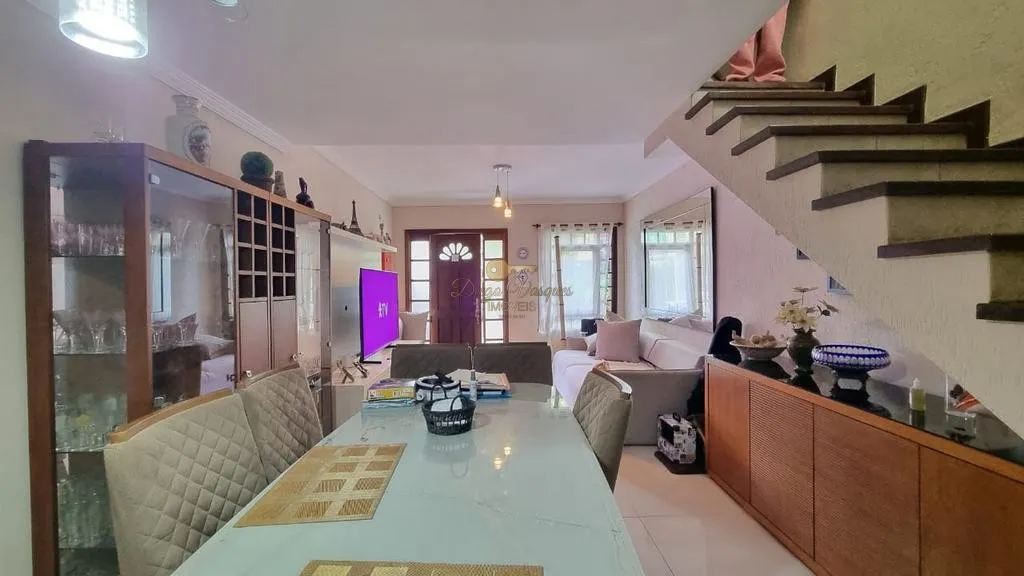 Imagem Casa em Condomínio para Venda em Teresópolis / RJ no bairro Quebra Frascos