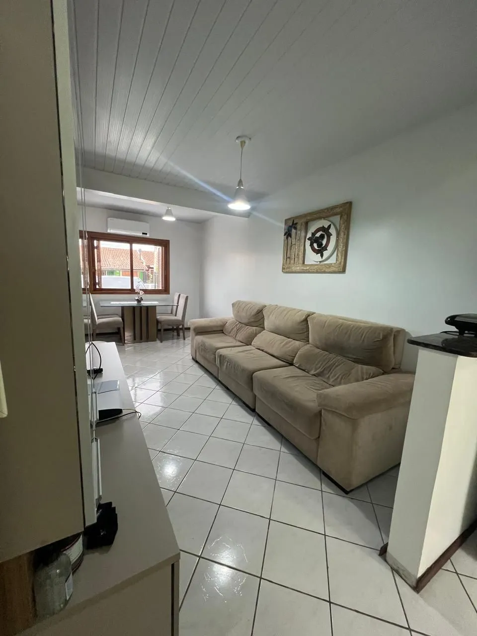 Imagem Impecável Casa Mobiliada com 3 Dormitórios localizada no loteamento Moradas do sul