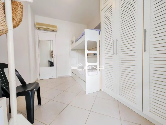 Imagem Apartamento Pé na Areia à Venda, com 4 Dormitórios 137 m² em Riviera de São Lourenço - Bertioga S/P