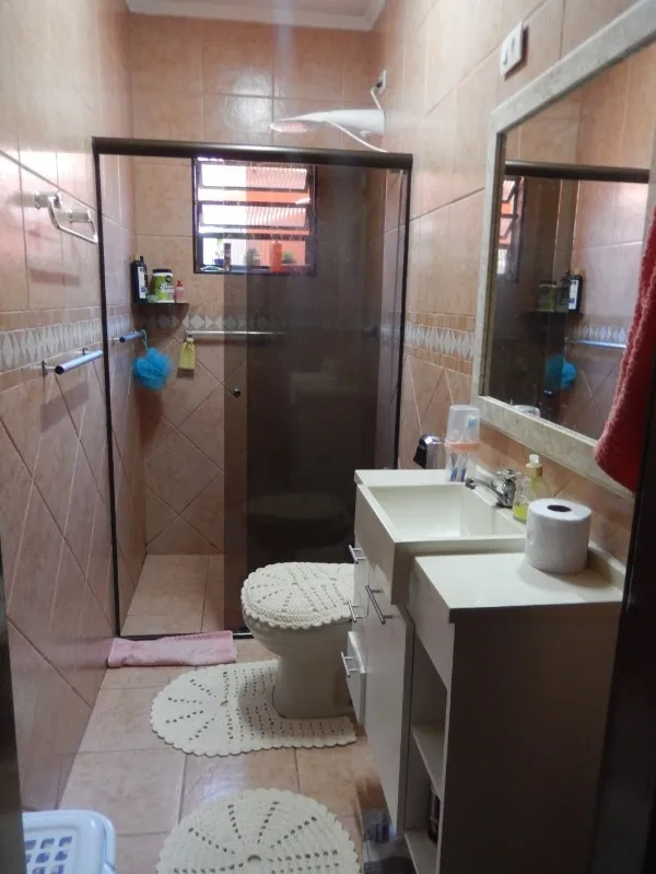Imagem Magnífica Casa à Venda na Vila Linda, Santo André-SP: 3 Quartos, 1 Suíte, 3 Banheiros, 4 Vagas, 140m² de Área