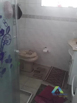 Imagem Excelente oportunidade sobrado com ótima localização, com 3 dormitórios, 2 banheiros, quinta e 1 vaga