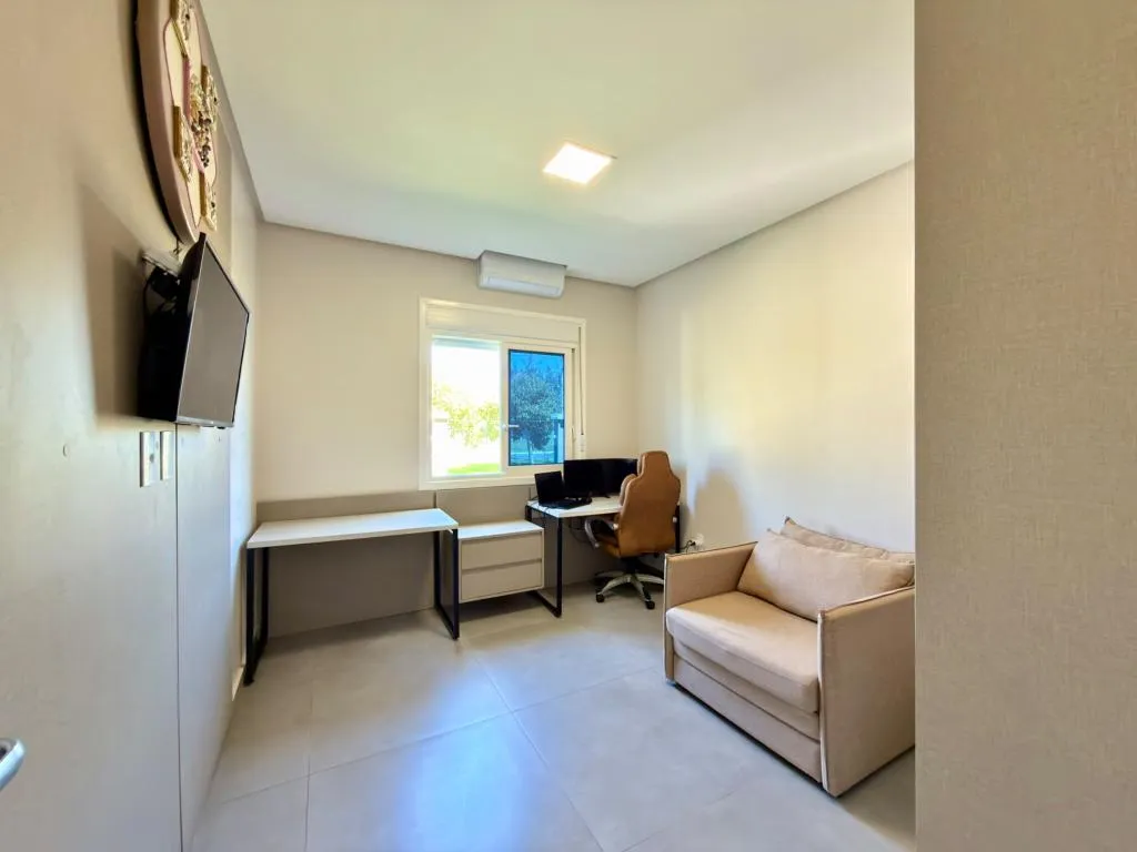 Imagem Casa 3 Dormitórios - Bairro Zona Norte