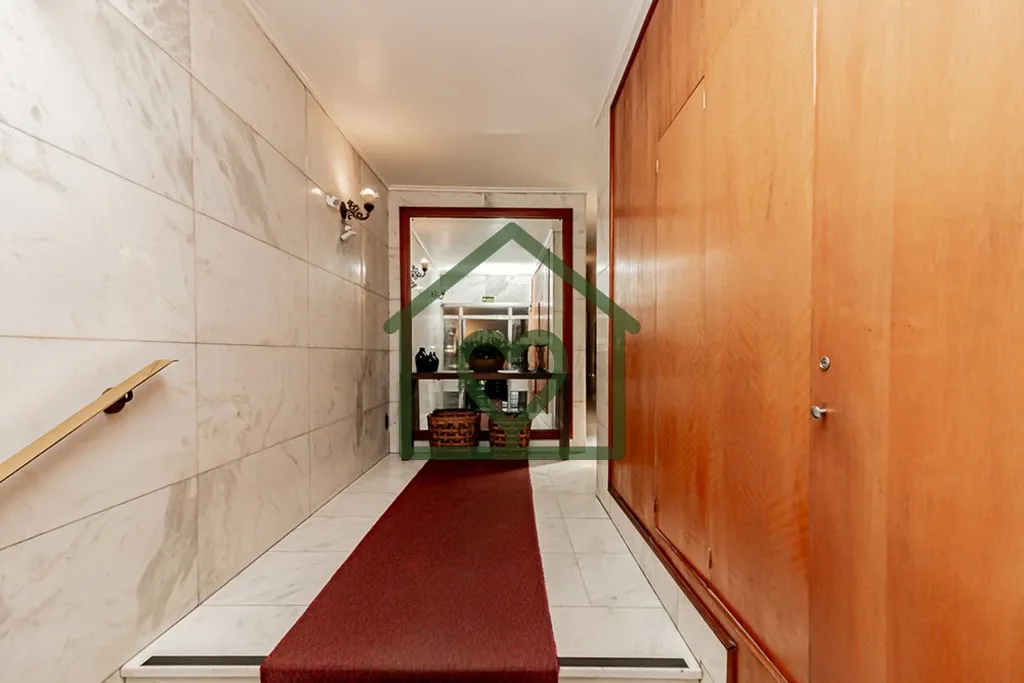Imagem Descubra o encanto deste incrível apartamento disponível para venda em um dos endereços mais priv...