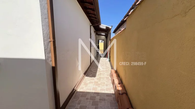 Imagem Casa para Venda 3 Quartos Edícula com WC 150m² - Bairro Santana
