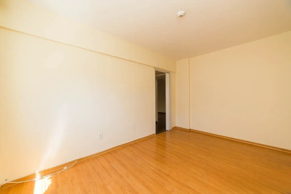 Imagem Apartamento de 3 dormitórios à venda no Bairro Auxiliadora, Porto Alegre.
