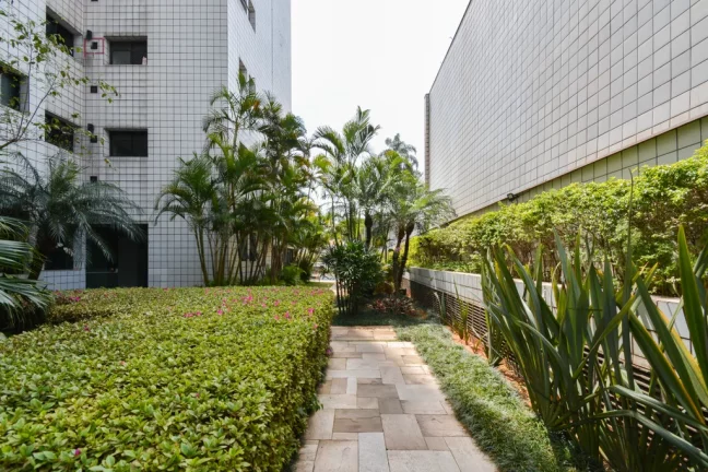 Imagem Apartamento à venda em São Paulo, Moema, com 3 quartos, 202m2