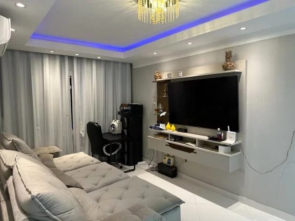 Imagem LINDA CASA COM 4 QUARTOS 1 SUÍTE E 6 VAGAS DE GARGEM A VENDA NA PRAIA