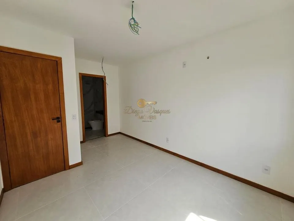 Imagem Casa em Condomínio para Venda em Teresópolis / RJ no bairro Golfe