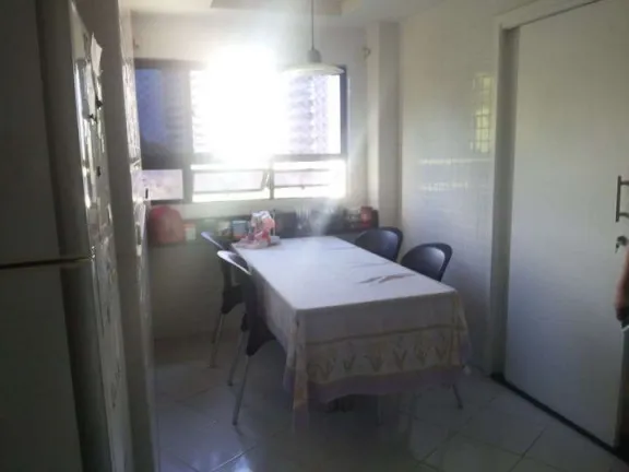 Imagem Apartamento com 4 Quartos à Venda, 178 m² em Lagoa Nova - Natal