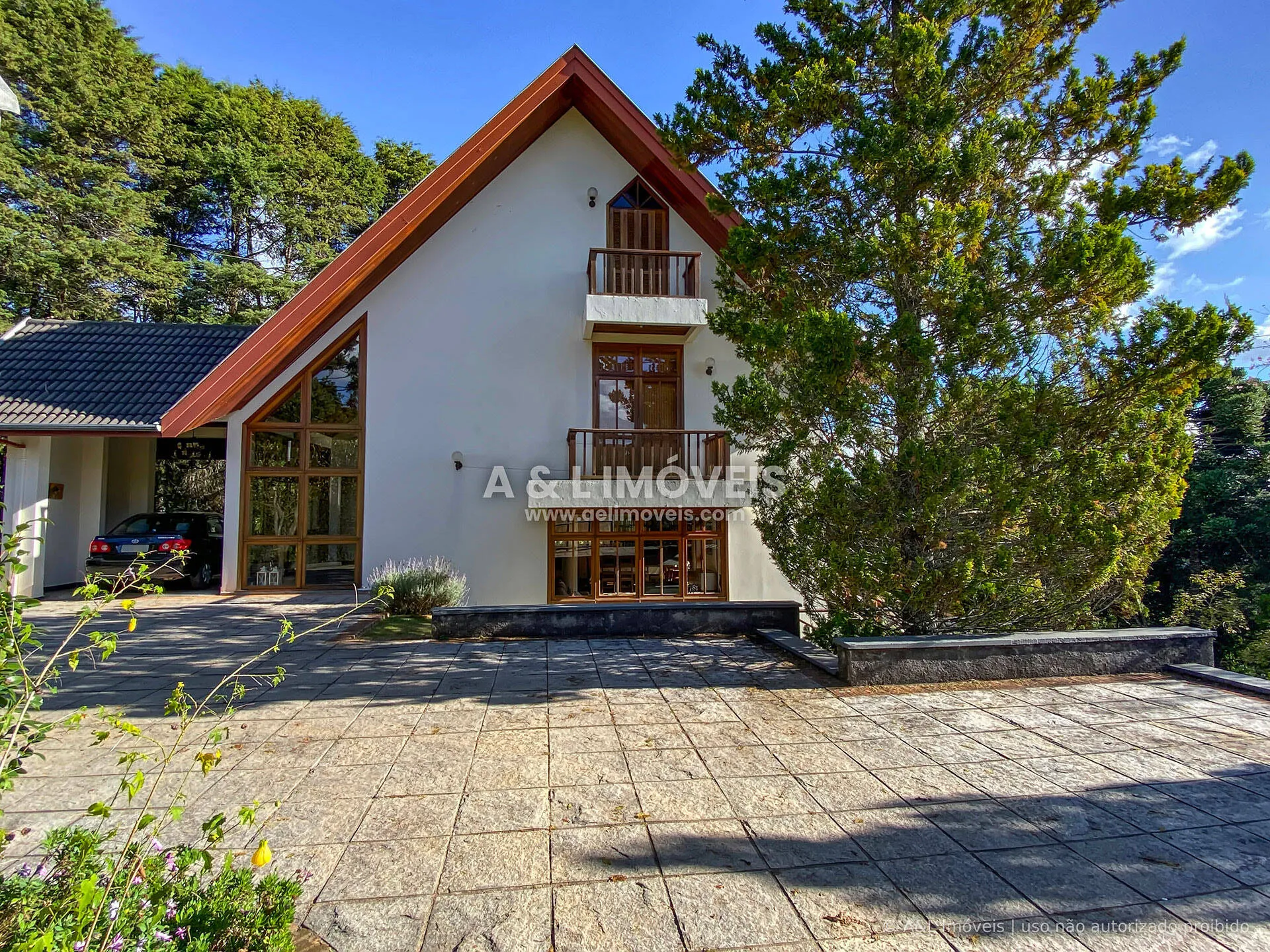 Imagem Casa à venda em Campos do Jordão | 417,26 m² | 5 dormitórios