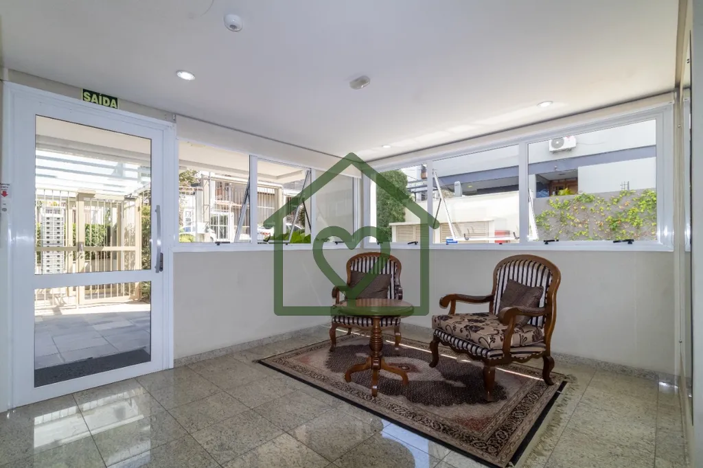 Imagem Apartamento semimobiliado em andar alto no bairro Petrópolis. 
 
Vista panorâmica de todas as jane...