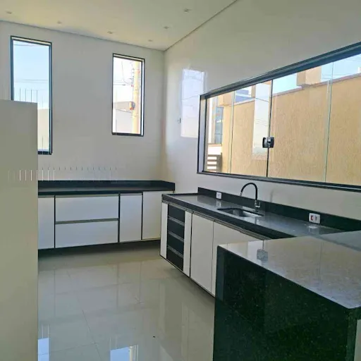 Imagem Casa com 3 dormitórios à venda, 209 m² por R$ 1.200.000,00 - Jardim Veneza - Mogi das Cruzes/SP