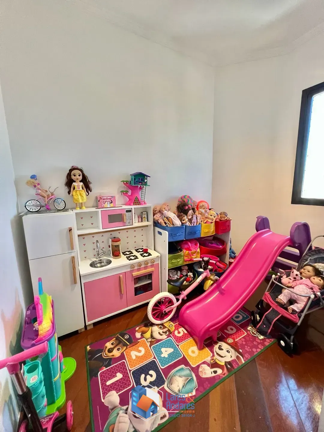 Imagem Apartamento para venda em Parque São Domingos com 3 quartos, sendo 1 suíte, 174m²